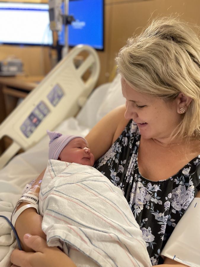 Kristen and newborn Harper (1)